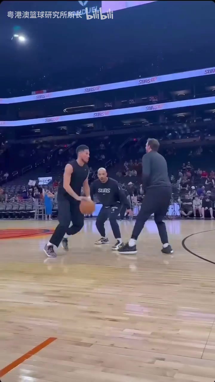 沒有你的季后賽有點無聊啊布克此前的投籃訓練完美投籃姿勢