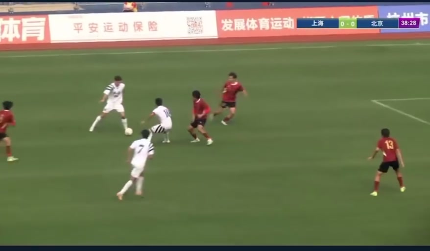脫韁野馬啊全運(yùn)會(huì)上海隊(duì)長(zhǎng)蒯紀(jì)聞帶球殺入禁區(qū)破門(mén)
